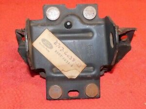 1973-1976 Ford Gran Torino Ranchero Montego NOS 302 351 LH MOTOR MOUNT INSULATOR