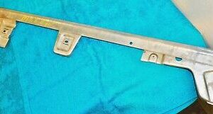 1967 1968 Mustang GT GTA Shelby Cougar Xr7 ORIG RH DOOR WINDOW GLASS LOWER FRAME