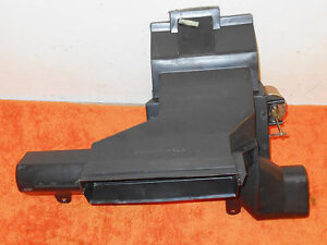 1987 1988 1989 1990 1991 1992 1993 Mustang A/C HEATER DISTRIBUTION CONTROL DUCT