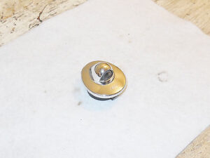 1980-1996 Ford F-150 F-250 Truck ORIG REAR LICENSE LIGHT LENS BEZEL 1985 1990 95