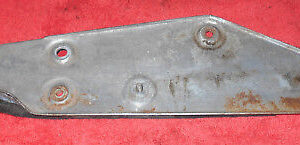 1970 Mustang Mach 1 Boss Grande Cougar Xr7 LH BOLT-IN DOOR WINDOW GLASS BRACKET