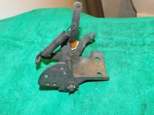 70-73 Ford L LT LTS 900 Truck NOS ALLISON ACCELERATOR SHAFT & BRACKET BELLCRANK