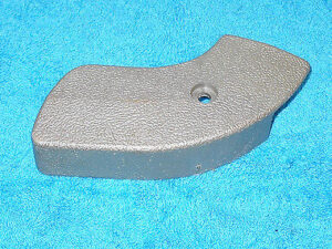 1968 1969 Mustang GT Shelby Mach1 Boss Cougar Xr7 ORIG GOLD RH SEAT HINGE COVER