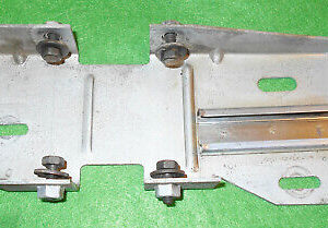 1971 1972 Mustang Mach1 Boss Grande Cougar Xr7 ORIG RH DOOR WINDOW GLASS BRACKET