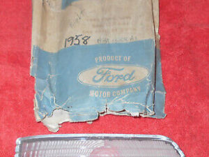 1958 Ford Custom 300 Fairlane 500 Skyliner Sunliner Wgn NOS RH PARKING LAMP LENS