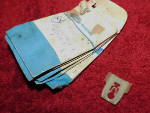 1967 Mercury Comet Capri Sedan Hardtop Coupe NOS BODY SIDE MOULDING RETAINERS 5