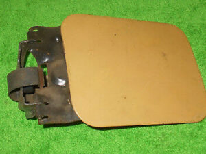 1970 1971 Ford Thunderbird Sedan Hardtop Landau ORIG GAS FUEL FILLER DOOR
