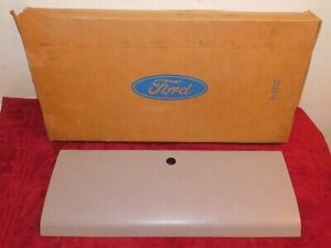 1975-1978 Ford LTD Landau Brougham NOS INSTRUMENT PNL GLOVE BOX COMPARTMENT DOOR