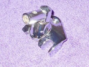 1964 1965 1966 Thunderbird Hardtop Landau ORIG RH SUN VISOR MOUNT PIVOT BRACKET