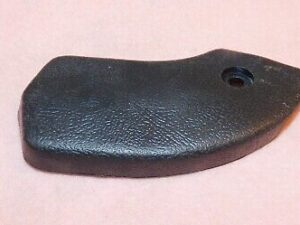 1964 1/2 1964.5 Ford Mustang Coupe Convertible ORIG PS RH BLACK SEAT HINGE COVER