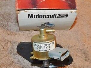 1984 Ford Tempo Mercury Topaz NOS 2.3 Liter 4-CYL EGR VACUUM PURGE VALVE