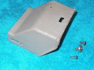 1964 1965 1966 Thunderbird Hardtop Landau ORIG TRUNK LATCH STRIKER PIN COVER
