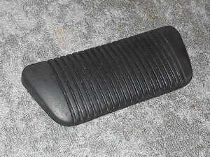 1965 1966 1967 Mustang Fastback Coupe Cnv Shelby Cougar ORIG A/T BRAKE PEDAL PAD