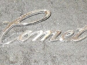 1973 1974 1975 Mercury Comet Gt ORIG FRONT FENDER 'COMET' SCRIPT EMBLEM