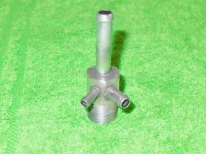 1969 1970 Ford Fairlane Torino Galaxie Mercury ORIG 351W INTAKE VACUUM FITTING