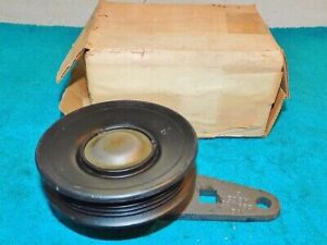 1980-1982 Thunderbird Cougar NOS 4.2L 5.0L A/C IDLER SERPENTINE PULLEY - BRACKET
