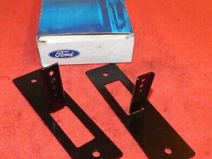 1978 1979 1980 Ford Fiesta MarkI NOS FRONT LICENSE PLATE LH&RH MOUNTING BRACKETS