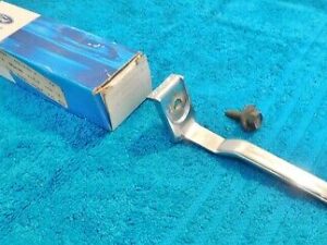 1976-1978 Ford Custom LTD Brougham Mercury Grand Marquis NOS INSIDE DOOR HANDLE