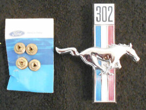 1968 Mustang Fastback Coupe Sprint Convertible NOS PS RH FENDER 302 HORSE EMBLEM