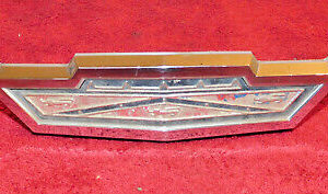 1963 Ford 300 Galaxie 500 XL Hardtop Convertible ORIG GRILLE HOOD LATCH ORNAMENT