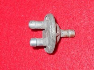 1967 1968 1969 1970 Cougar XR7 XR7G GTE Eliminator HEAD LIGHT VACUUM CHECK VALVE