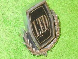 1973 1974 Ford LTD Brougham Sedan Hardtop Coupe ORIG ROOF SIDE EMBLEM ORNAMENT