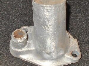 1969 1970 71 72 73 Ford Mustang Mercury Cougar ORIG 302 351W THERMOSTAT HOUSING