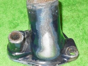 1969 1970 71 72 73 Ford Mustang Mercury Cougar ORIG 302 351W THERMOSTAT HOUSING
