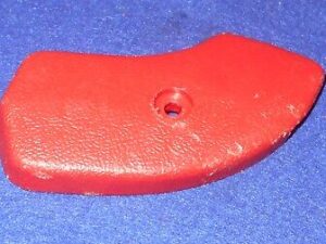 1965 1966 1967 Mustang GT GTA Shelby Cougar Xr7 ORIG PS RH RED SEAT HINGE COVER