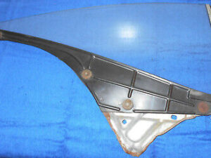 1967 1968 Pontiac Catalina Bonneville Wildcat LeSabre HARDTOP RH QUARTER WINDOW