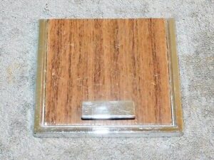 1965 1966 Mustang Fastback Coupe GT Conv ORIG WOOD GRAIN CONSOLE ASH TRAY LID