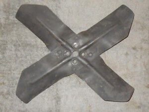 1969 1970 Ford Mustang Fastback Coupe Convertible ORIG 6-CYL 200 4-BLADE FAN