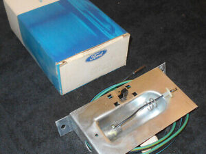 1969 1970 1971 1972 Ford Mercury NOS STATION WAGON CARGO AREA LAMP BODY + SOCKET