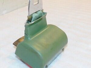 1974 1975 GM Chevy Buick Pontiac Oldsmobile ORIG GREEN REAR SEAT BELT RETRACTOR