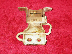 1969 1970 Mustang Shelby Mach 1 Boss Cougar XR7 Convert ORIG RH LOWER DOOR HINGE