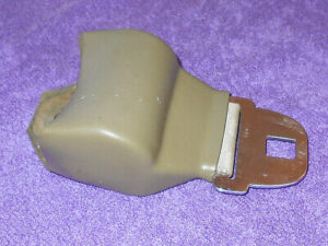 1965 1966 1967 Ford Thunderbird Fairlane Comet Cyclone GREEN SEAT BELT RETRACTOR