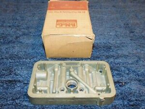 1957 1958 Ford F100 F250 F350 NOS 272 HOLLEY 2V CARBURETOR METERING BODY 2046