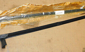 88-93 Mustang Convertible T-Top Saleen NOS LH&RH DOOR WINDOW OUTER WEATHERSTRIP