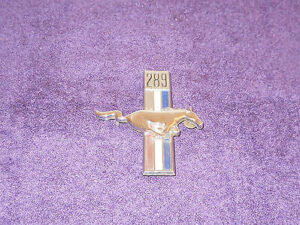 1968 Mustang Fastback Coupe Convertible ORIG 289 PS RH FRONT FENDER HORSE EMBLEM