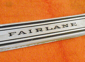 1967 Ford Fairlane 500 XL Hrdtp Conv Ranchero ORIG RH FRONT FENDER TRIM MOLDING