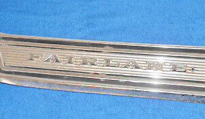 1967 Ford Fairlane 500 XL Hdtp Convrt Ranchero ORIG LH FRONT FENDER TRIM MOLDING