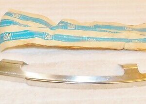 GM Chevrolet Buick Oldsmobile Pontiac Cadillac NOS TRIM MOLDING Unknown 9777371
