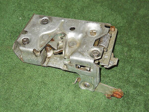 1971 1972 1973 Mustang Mach 1 Boss Grande Cougar Xr7 Convert ORIG RH DOOR LATCH
