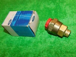 1967 1968 Ford Custom Galaxie XL LTD Monterey Marquis NOS A/C CONDENSER COUPLING