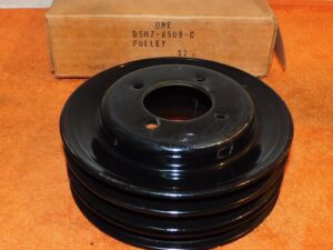 1975-1978 Ford B600 B750 LT800 F600 F750 Truck NOS 330 361 389 WATER PUMP PULLEY