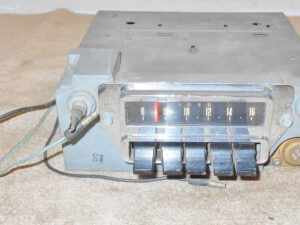 1964.5 1965 Mustang Fastback Coupe Convertible GT Shelby ORIGINAL AM DASH RADIO