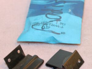 1981 1982 1983 1984 Mustang Capri NOS T-TOP DOOR WINDOW TOP CLIPS w/ T-ROOF