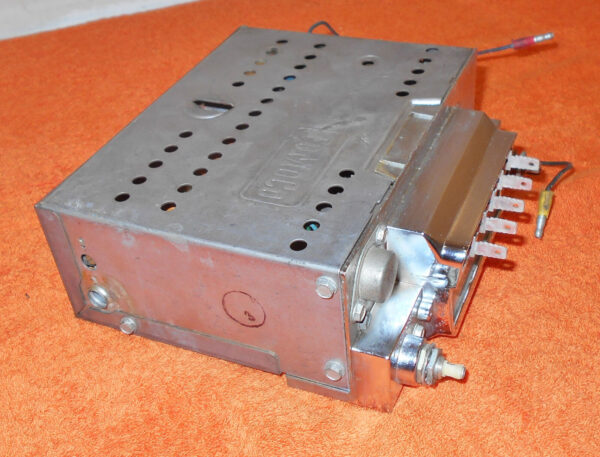 57-1050.jpg 57-1050.jpg