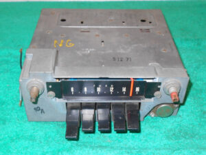1964.5 1965 Mustang Fastback Coupe Convertible GT Shelby ORIGINAL AM DASH RADIO