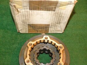 1969 1970 1971 Ford T800 464 Diesel NOS DANA SPICER 5-SPEED GEAR SYNCHRONIZER
